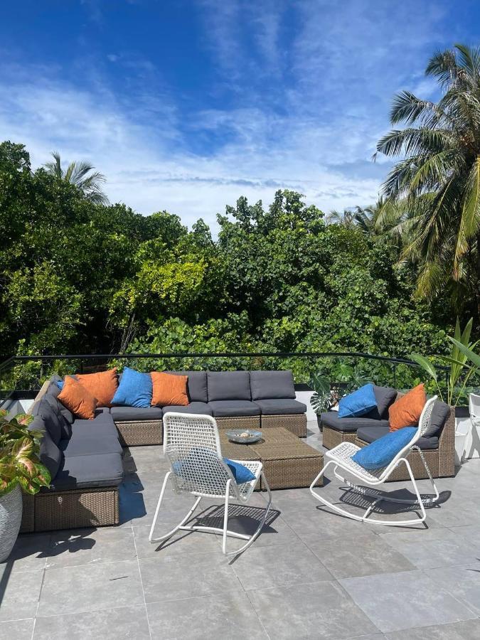 Unwind Dhigurah Hotel Dhigurah  Buitenkant foto